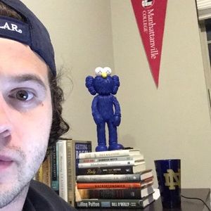 Meet your Posher, Javiet